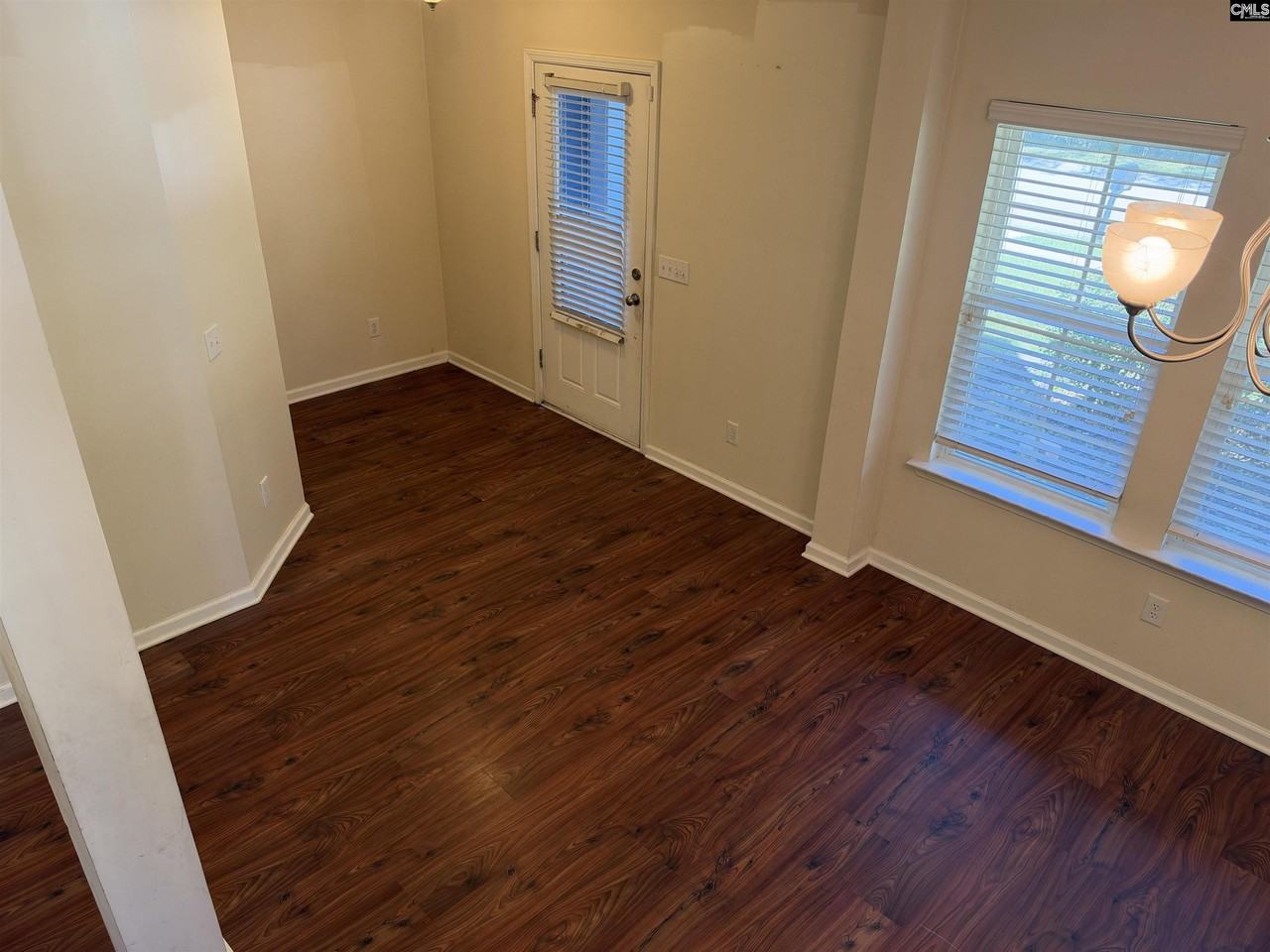 439 Westmoreland Rd - Photo 5 of 48