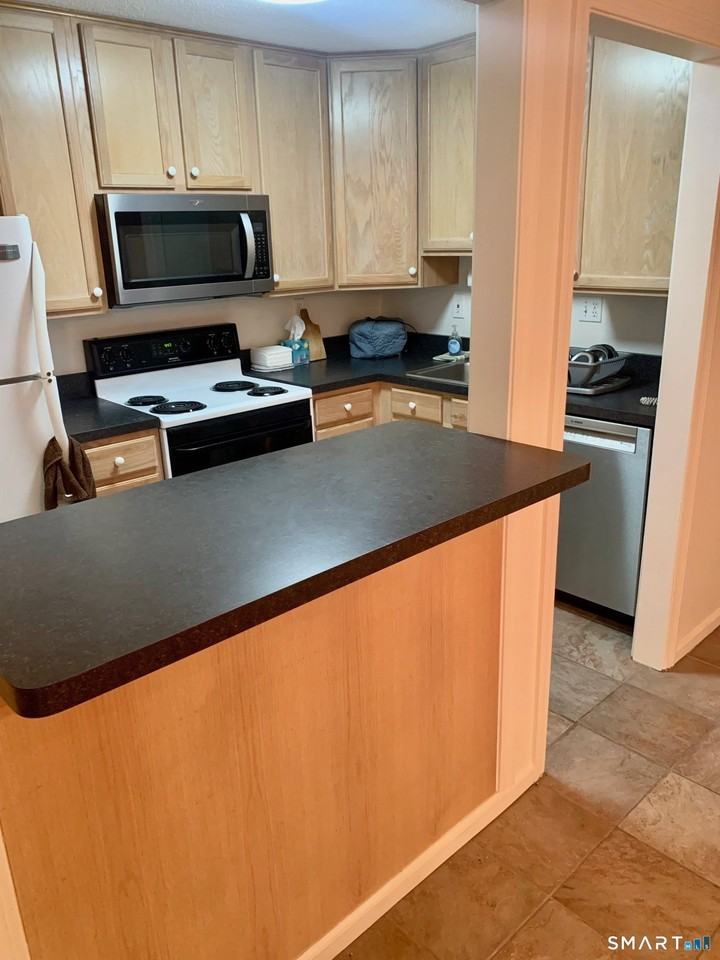100 Oxbow Dr #C8 - Photo 6 of 15