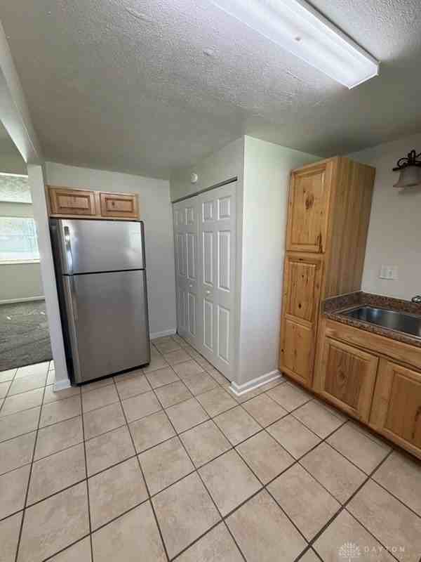 4839 Powell Rd - Photo 6 of 17