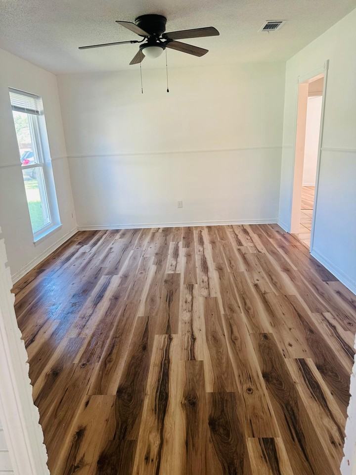 15317 Anderson Dr #1 - Photo 5 of 10