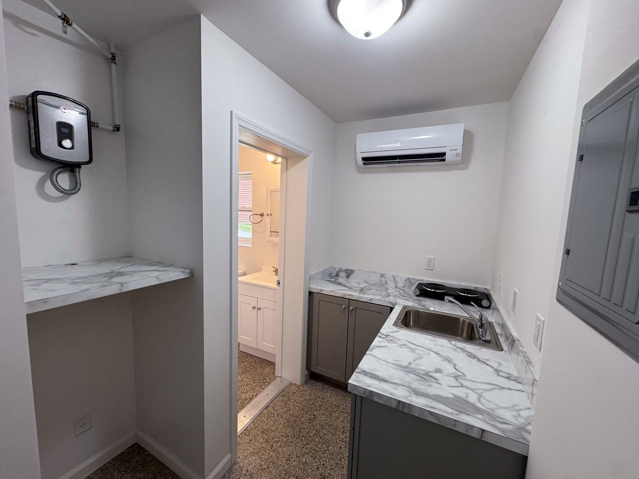 1595 Soco Road - 2Apartment 2 #2 - Photo 4 of 15