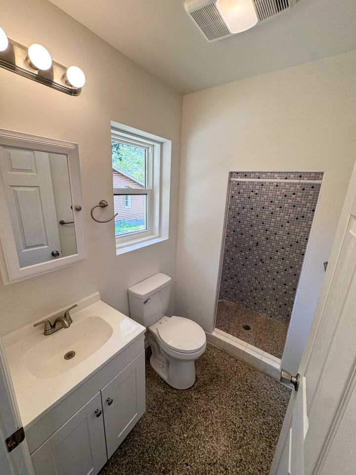 1595 Soco Road - 3Apartment 3 #3 - Photo 5 of 16