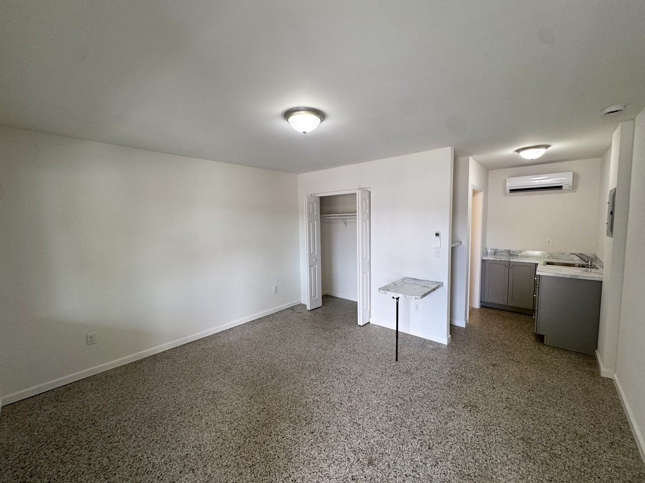 1595 Soco Road - 4Apartment 4 #4 - Photo 2 of 14