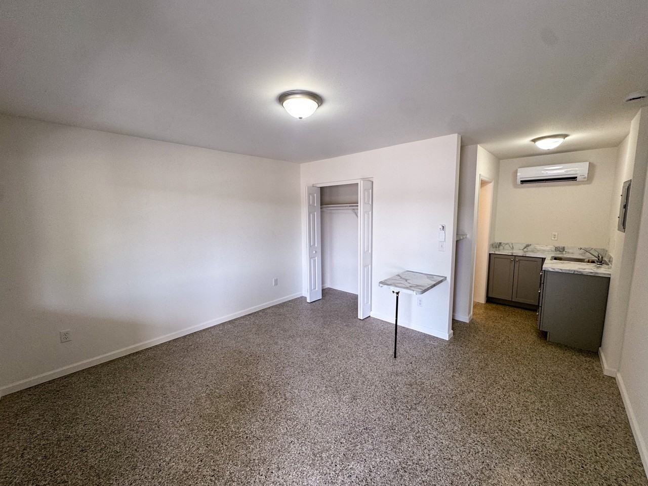 1595 Soco Road - 6Apartment 6 #6 - Photo 2 of 15