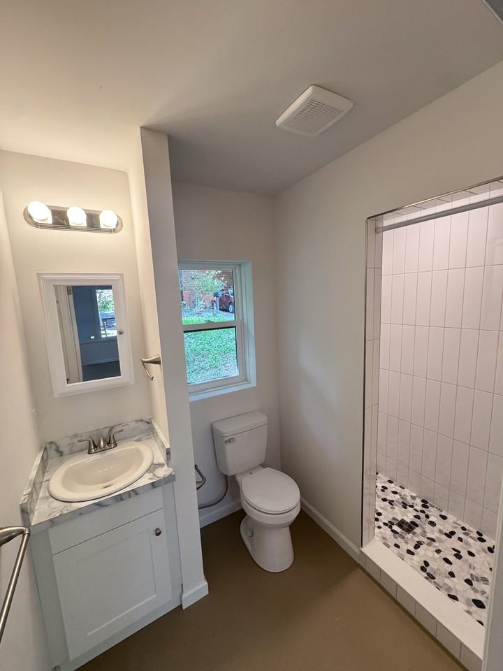 1595 Soco Road - 11Apartment 11 #11 - Photo 5 of 17