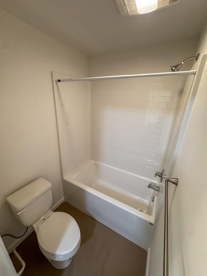 1595 Soco Road - 14Apartment 14 #14 - Photo 5 of 15
