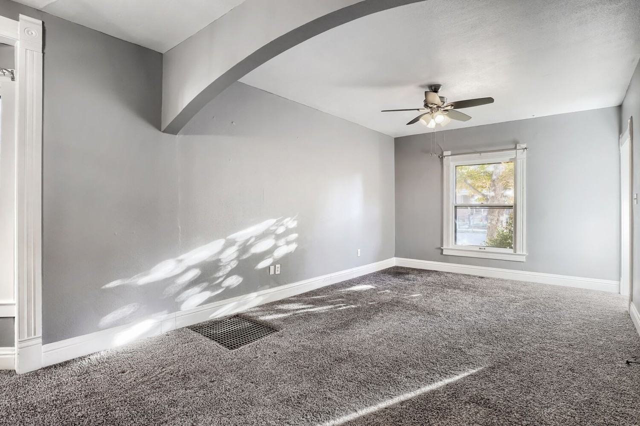 1417 S Pearl St #1 - Photo 4 of 29