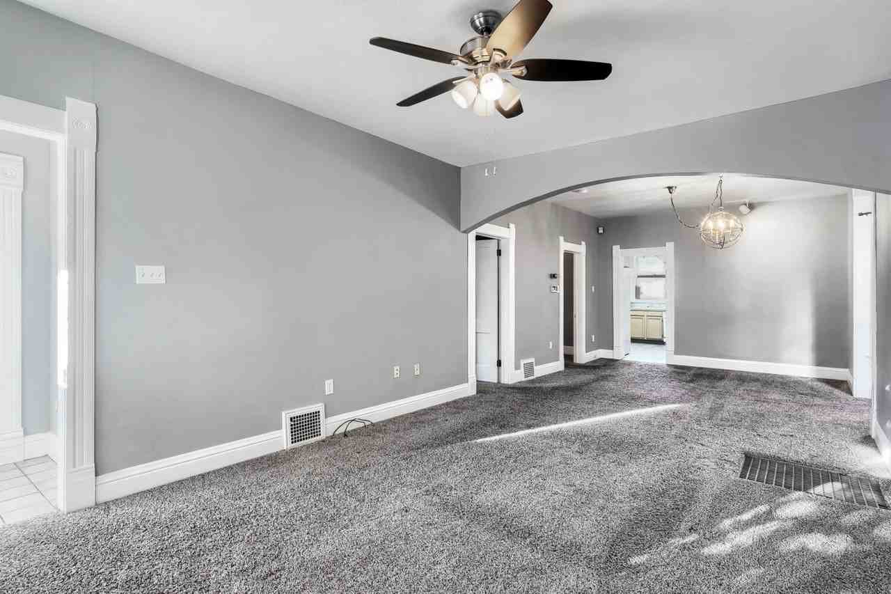 1417 S Pearl St #1 - Photo 6 of 29