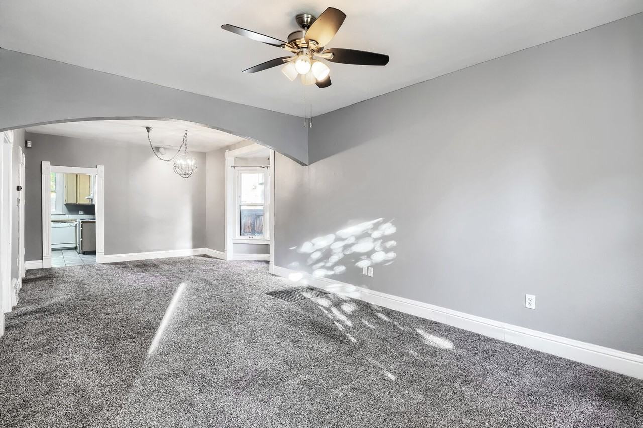 1417 S Pearl St #1 - Photo 7 of 29