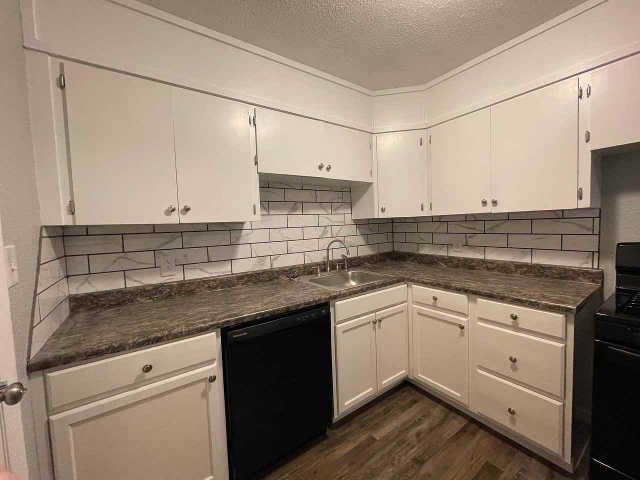 517 Locust St #1 - Photo 2 of 12