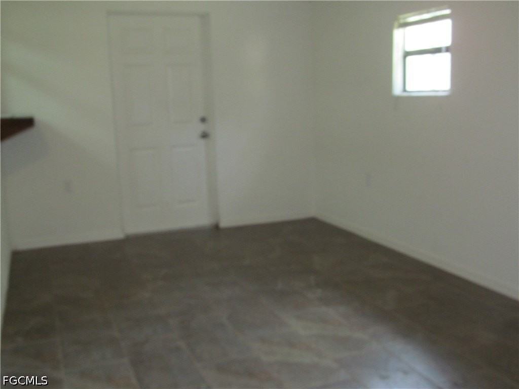19486 Poppytree Ct - Photo 6 of 13