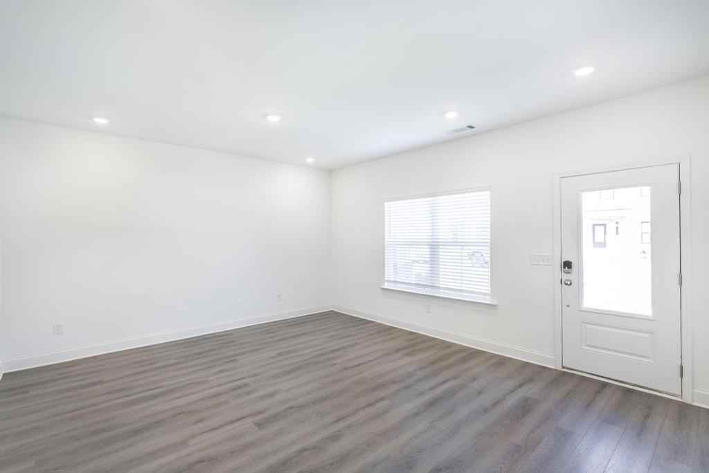 111 Prospect Ave #1 - Photo 5 of 29