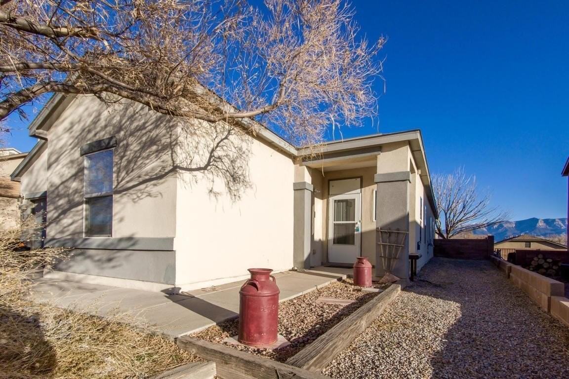 5228 Dexter Ct Ne
