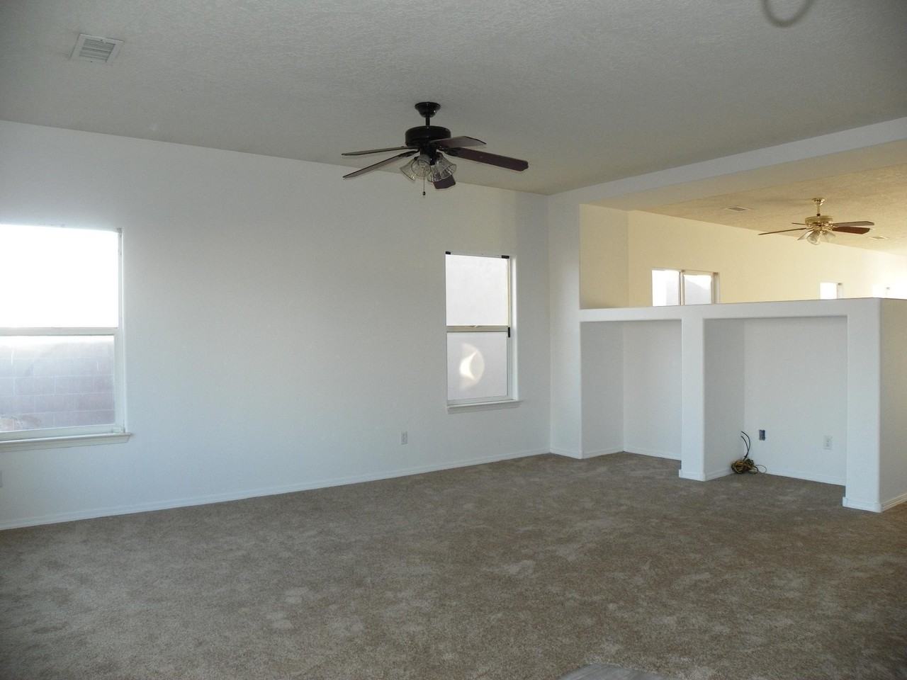 5228 Dexter Ct Ne - Photo 5 of 18