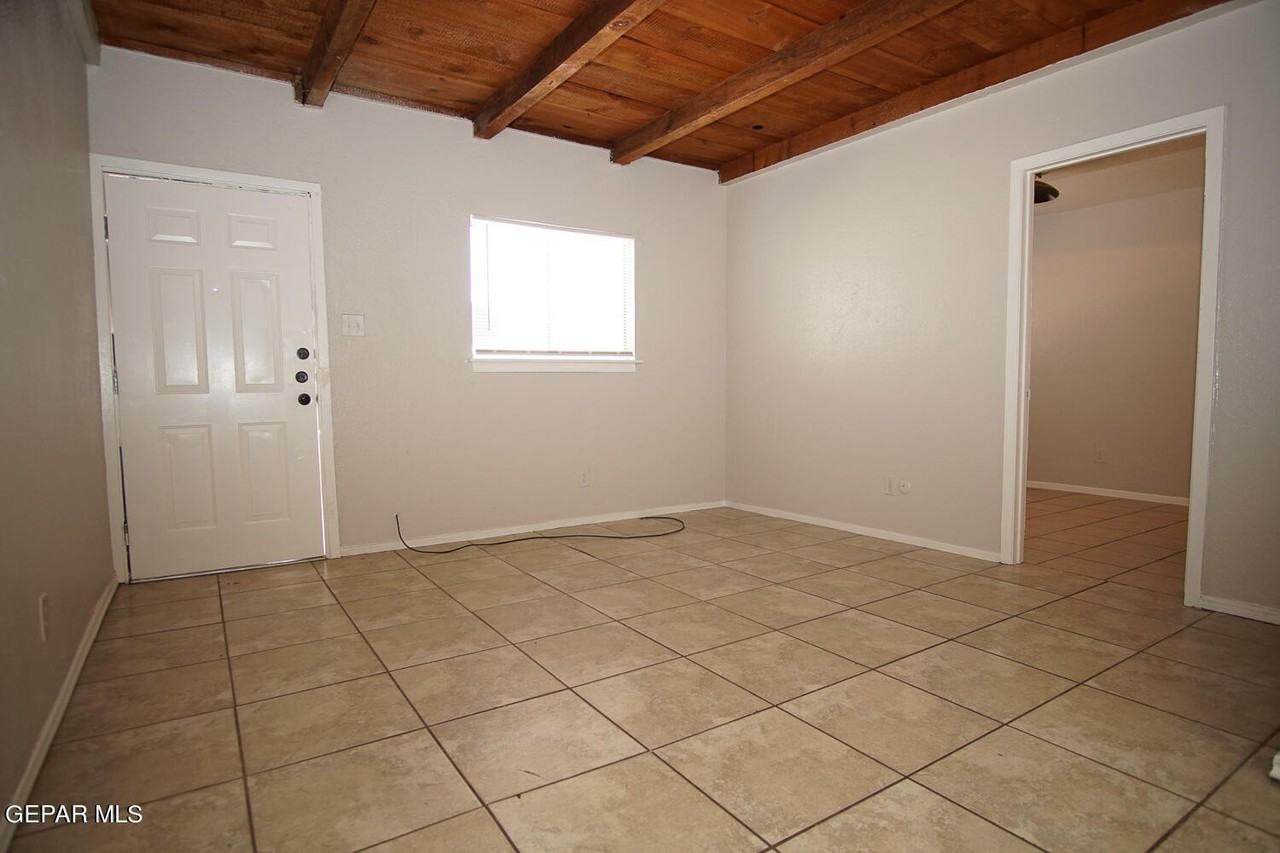 3624 Keltner Ave #6 - Photo 3 of 11