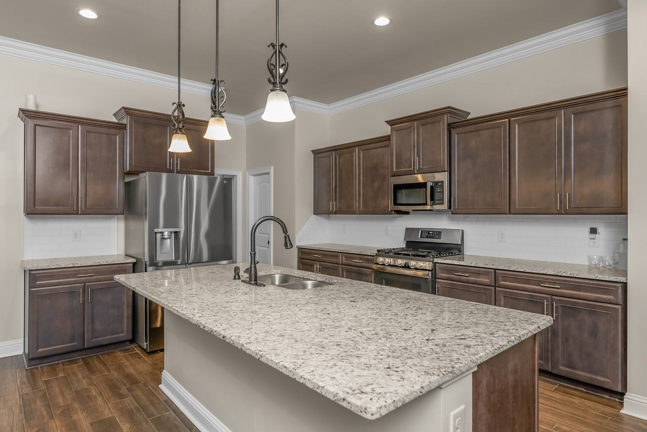 48 Crowder Dr #1 - Photo 5 of 10