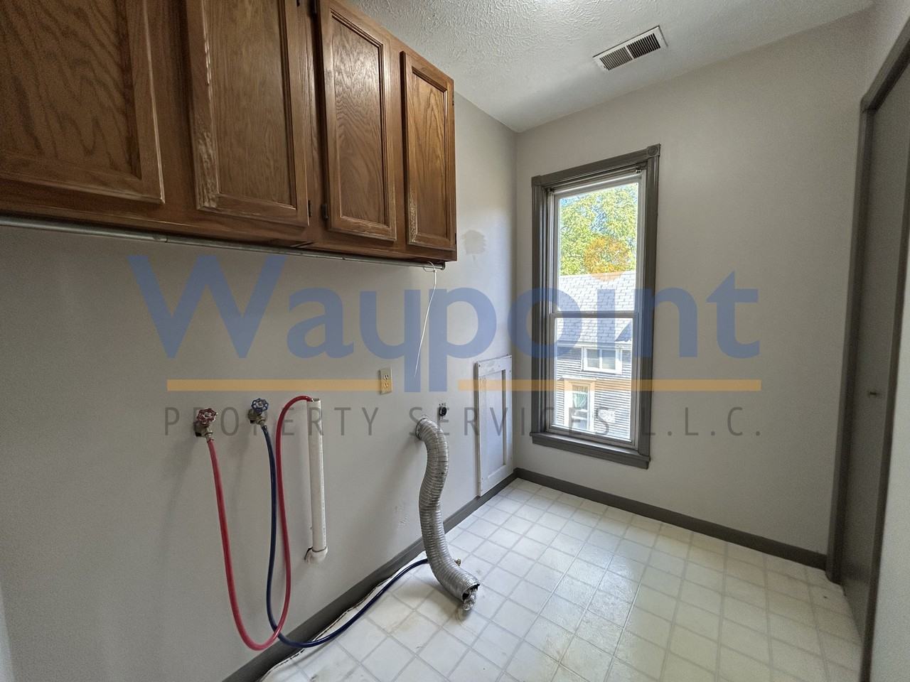 116 E Washington St #1-2 - Photo 6 of 6