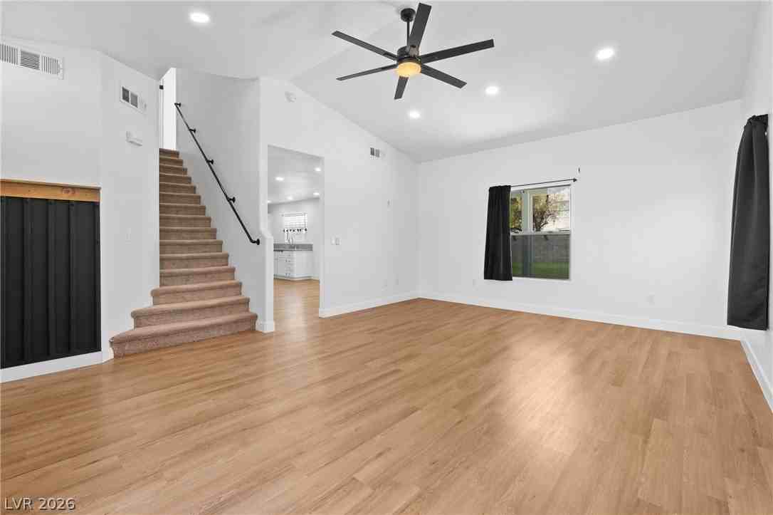 3523 Farina Dr - Photo 3 of 30