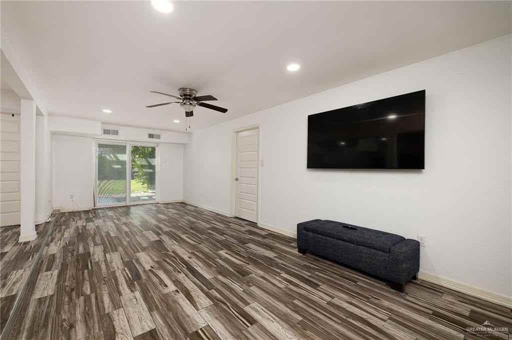 1001 N 27th St - Photo 4 of 16