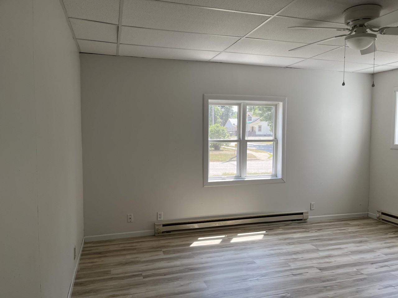101 N Maple St #1 - Photo 5 of 13