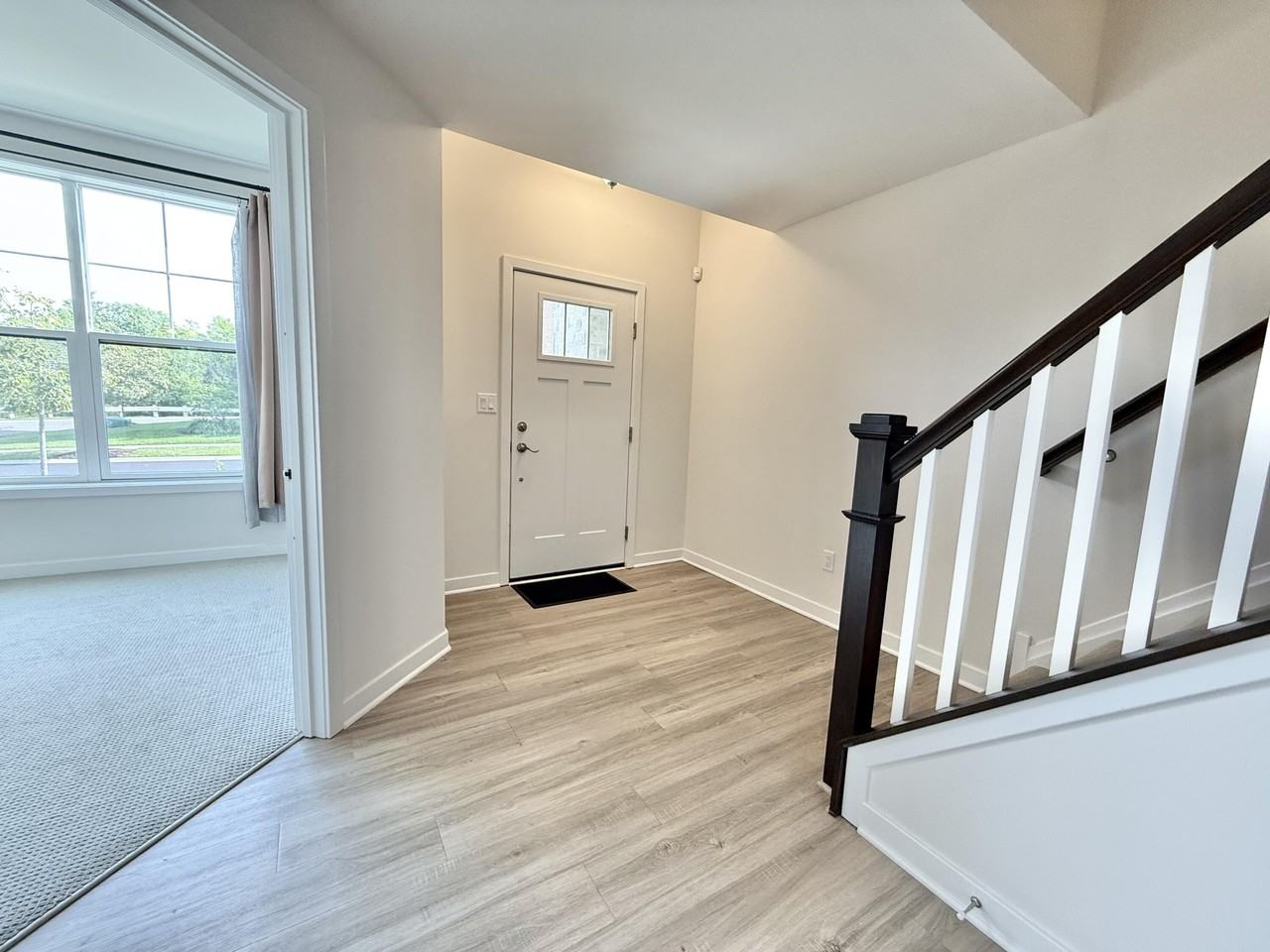 2752 S Spurway Dr - Photo 2 of 42