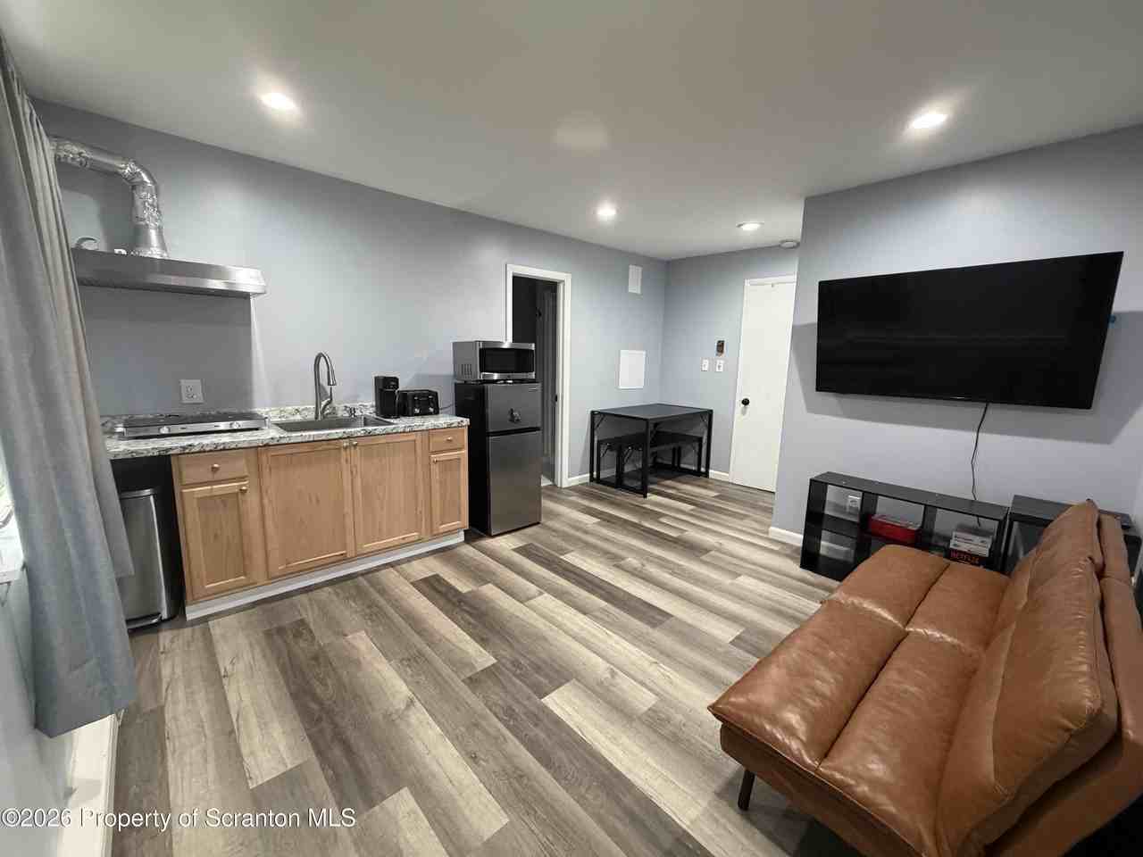 300 New York St - Photo 2 of 5