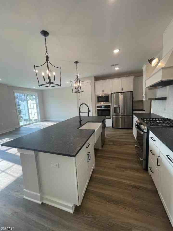 119 Myrtle Rd - Photo 6 of 22