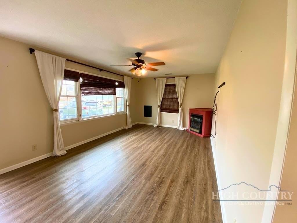 171 Brook Ln - Photo 2 of 18