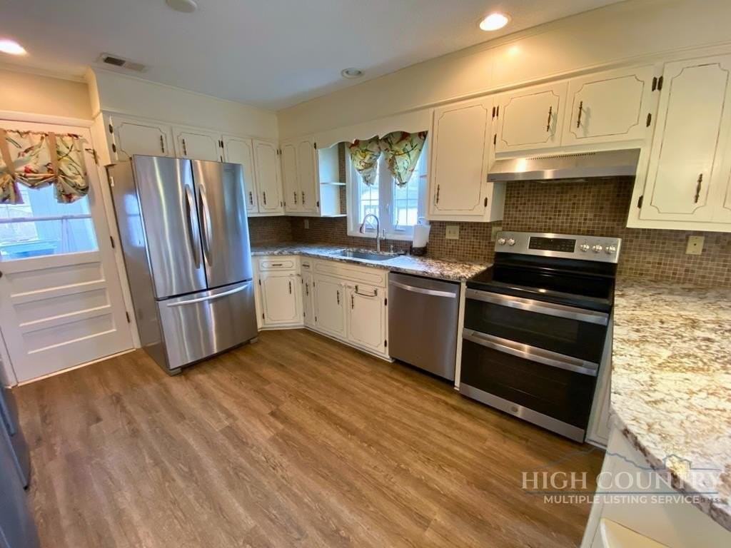 171 Brook Ln - Photo 4 of 18
