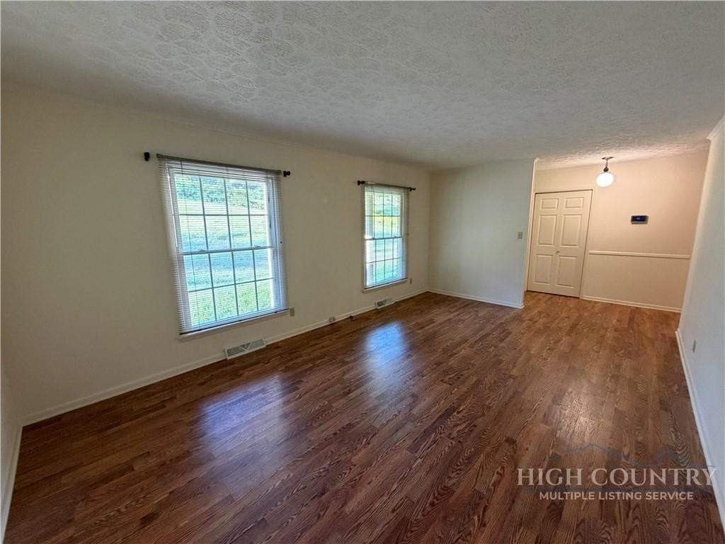 3480 Old 421 S Highway - Photo 2 of 26