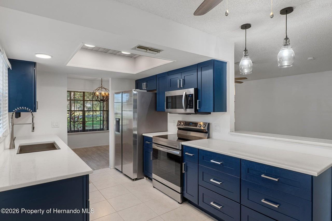 2129 Point O Woods Ct - Photo 3 of 50