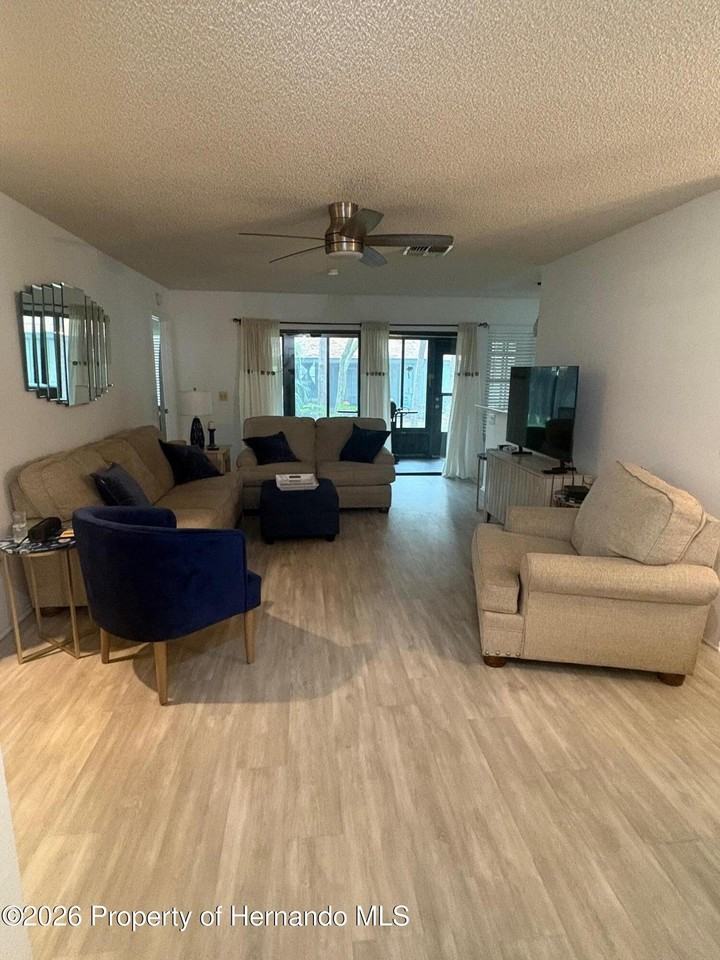 2129 Point O Woods Ct - Photo 7 of 50