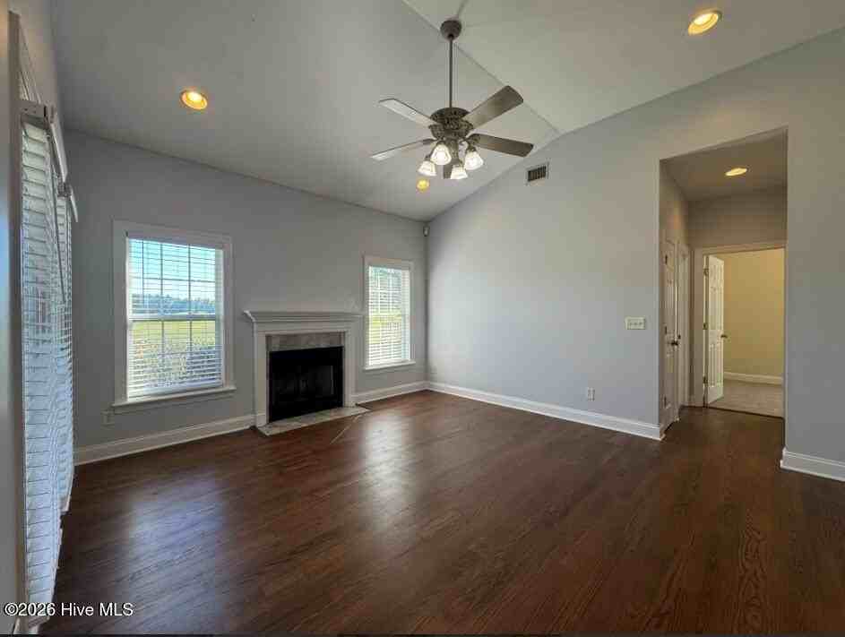 54 Castle Bay Dr - Photo 3 of 17