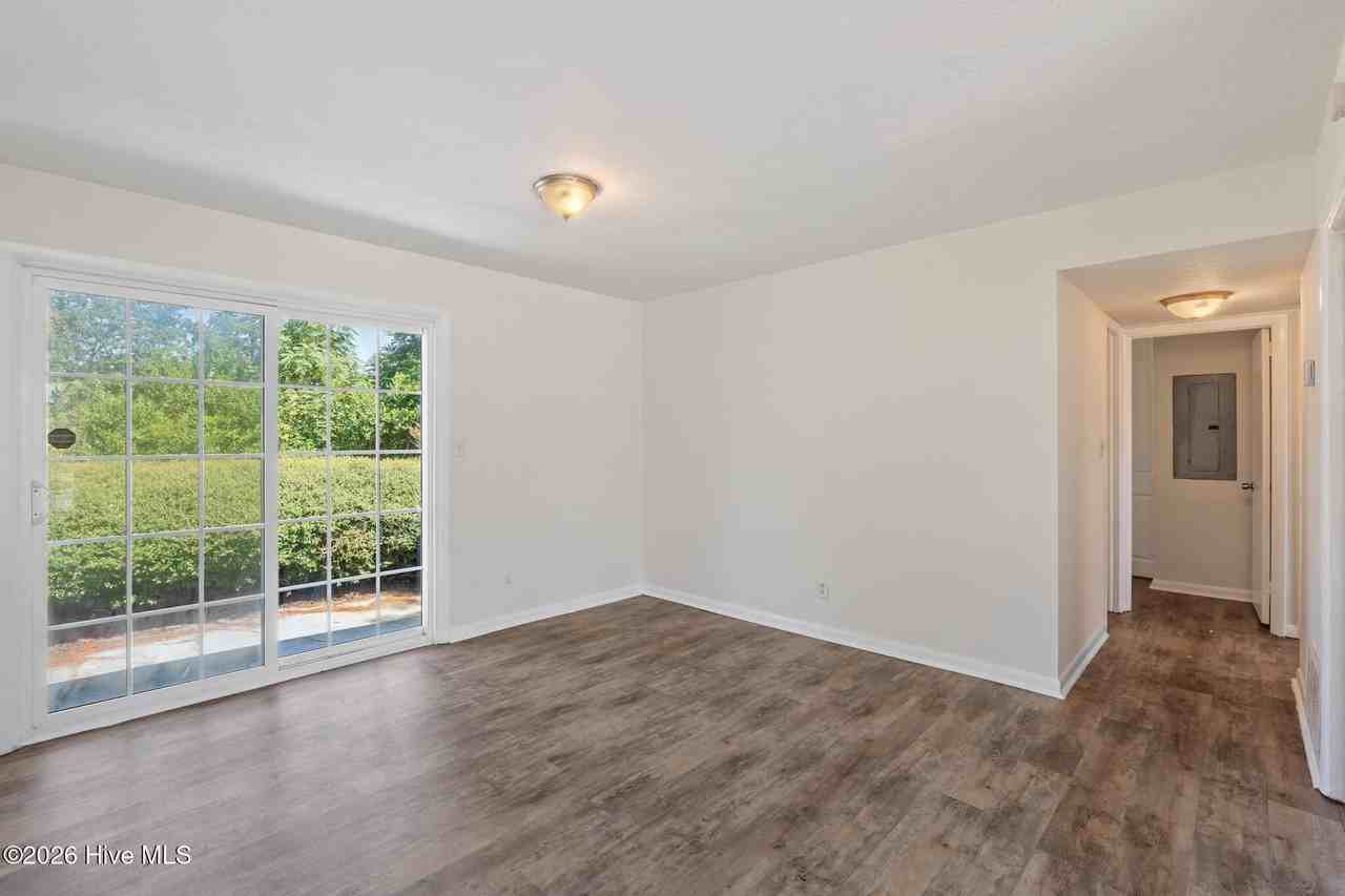 3315 Forest Estates Dr - Photo 6 of 21