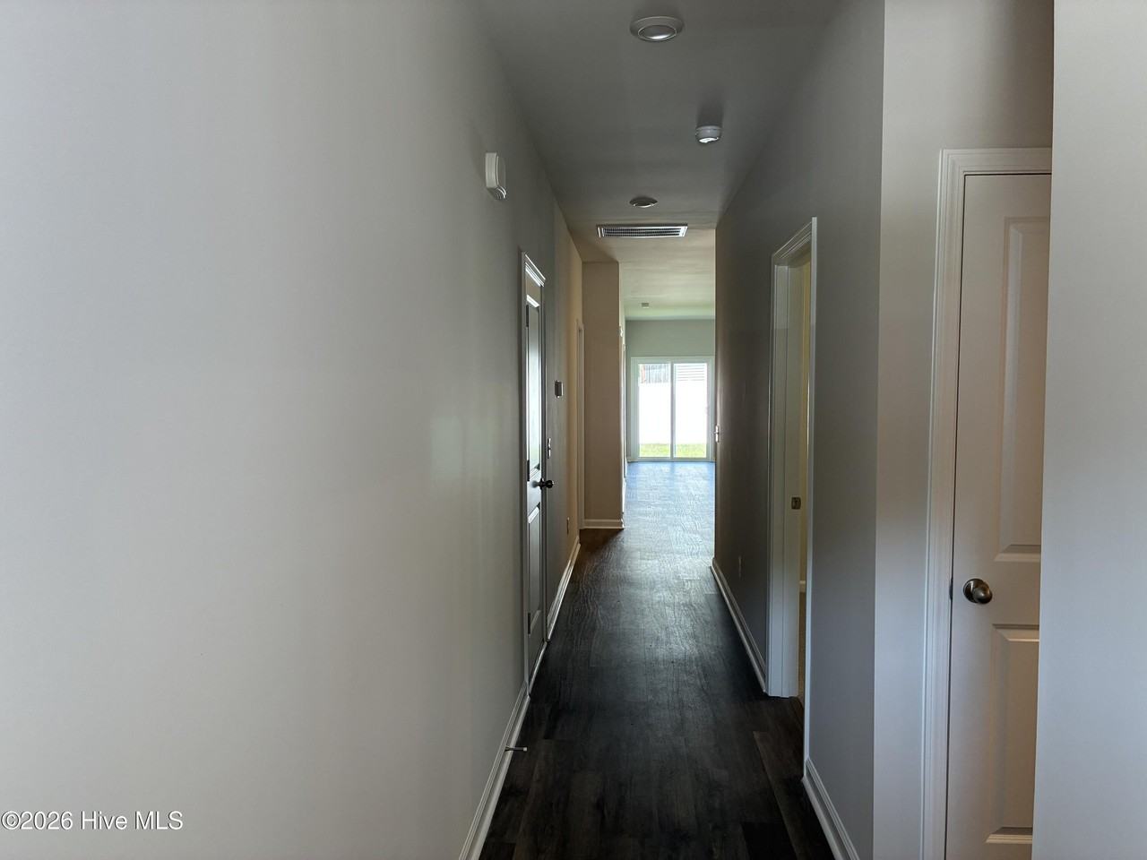 3019 Tasso Dr - Photo 2 of 34
