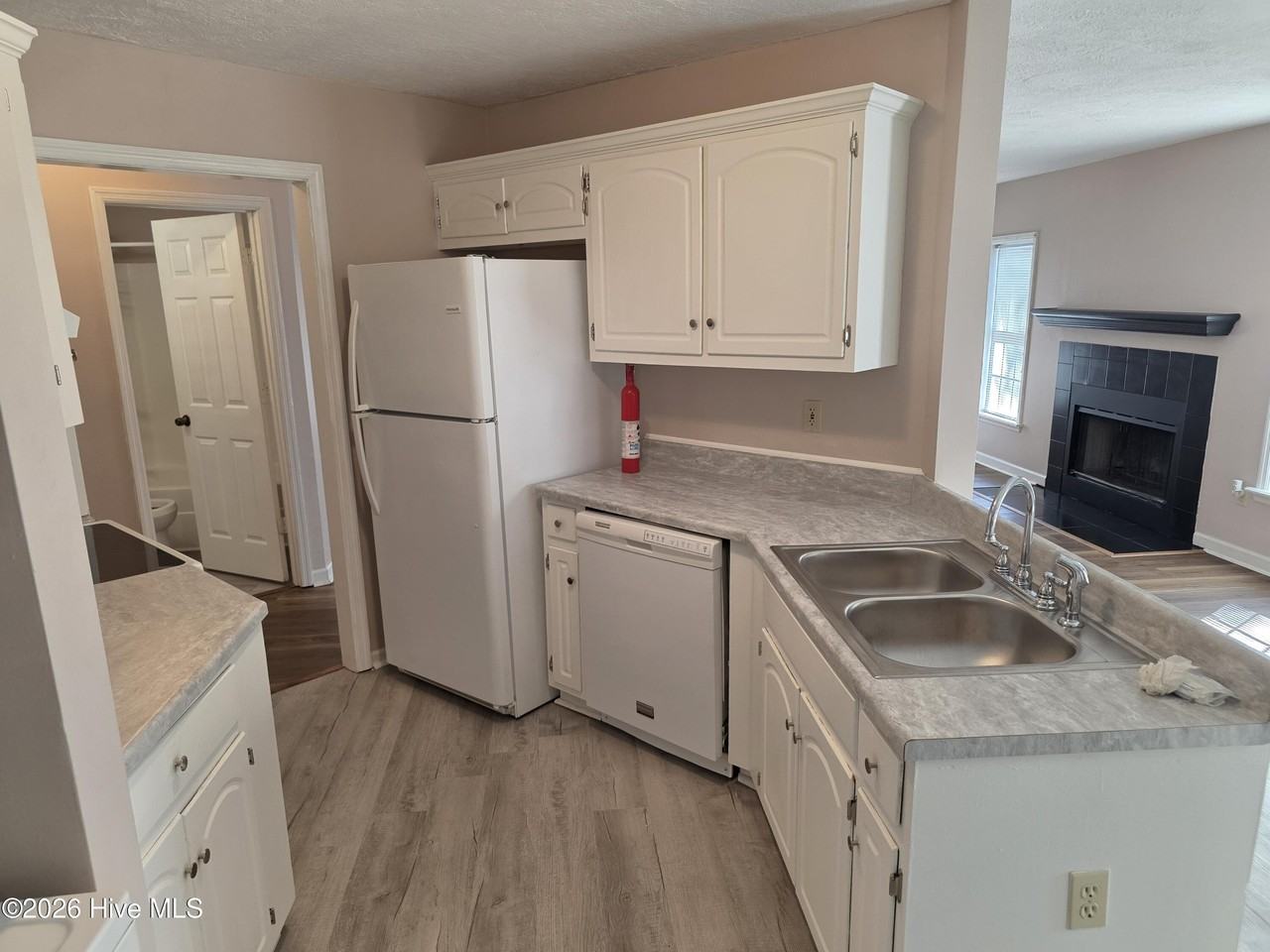 2323 Willis Foreman Rd - Photo 4 of 9