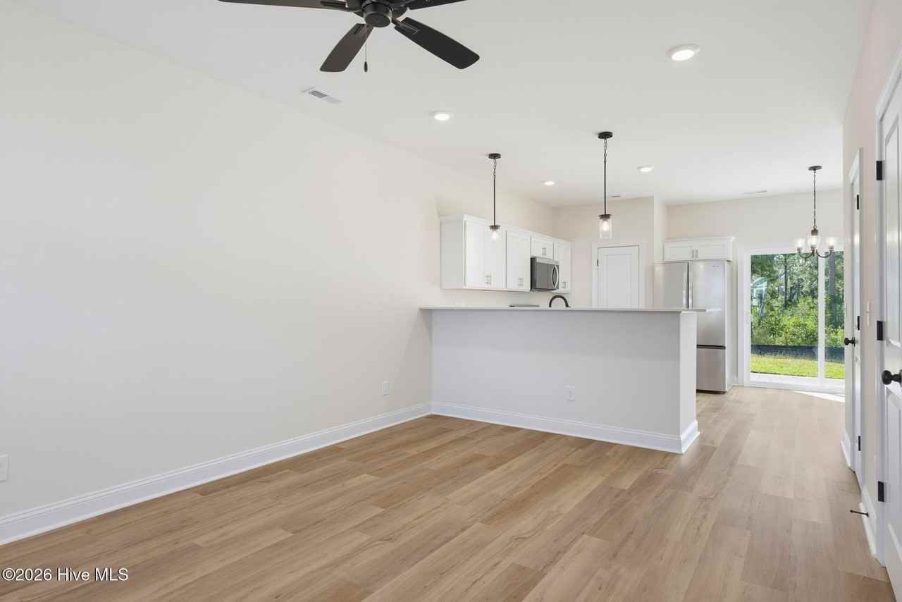 727 Cross Bridge Way - Photo 3 of 23
