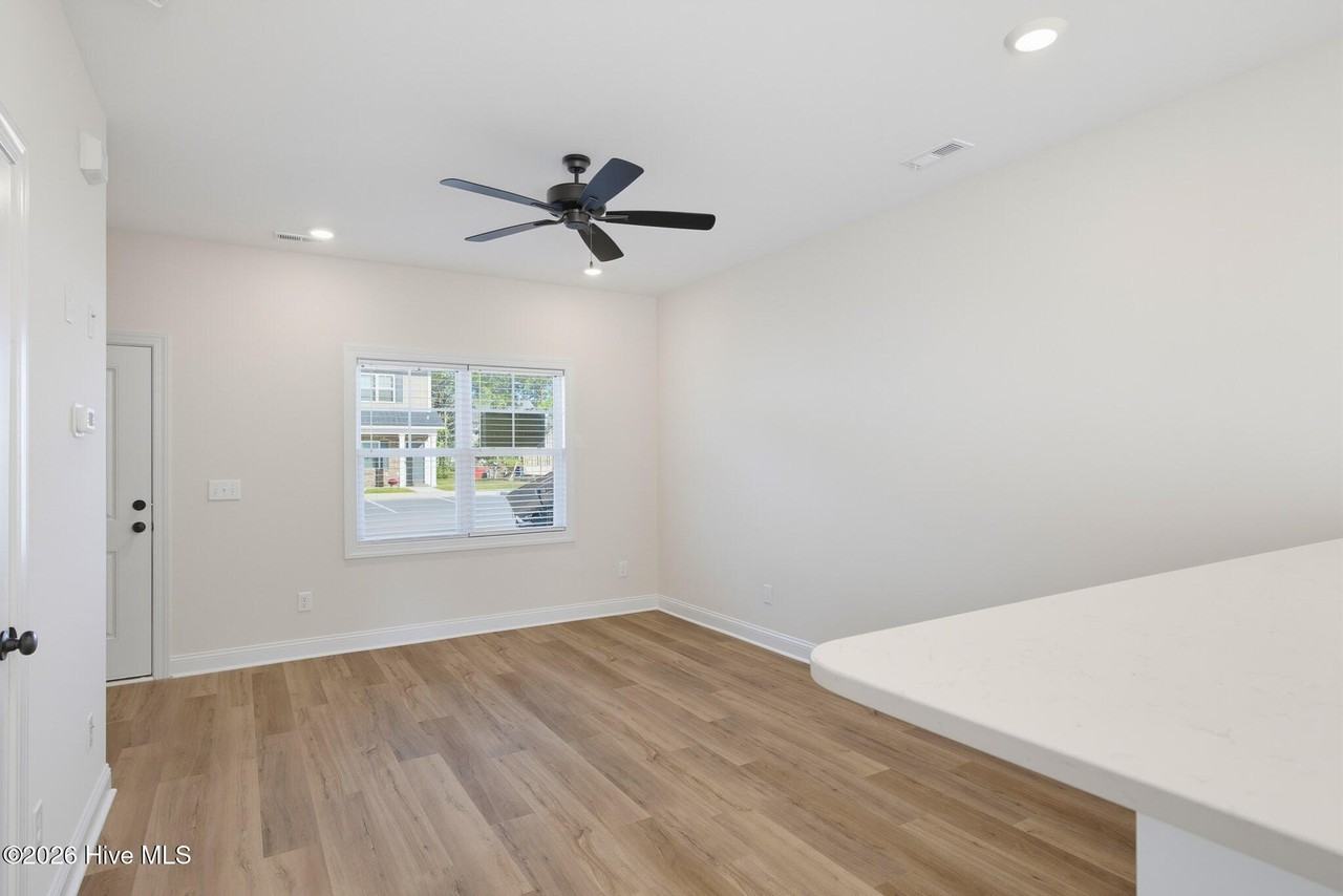 727 Cross Bridge Way - Photo 7 of 23