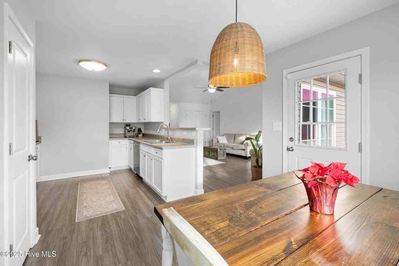 105 Cherry Ridge Ct - Photo 6 of 25