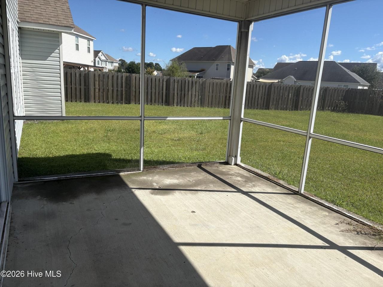 418 Oldtowne St - Photo 4 of 17