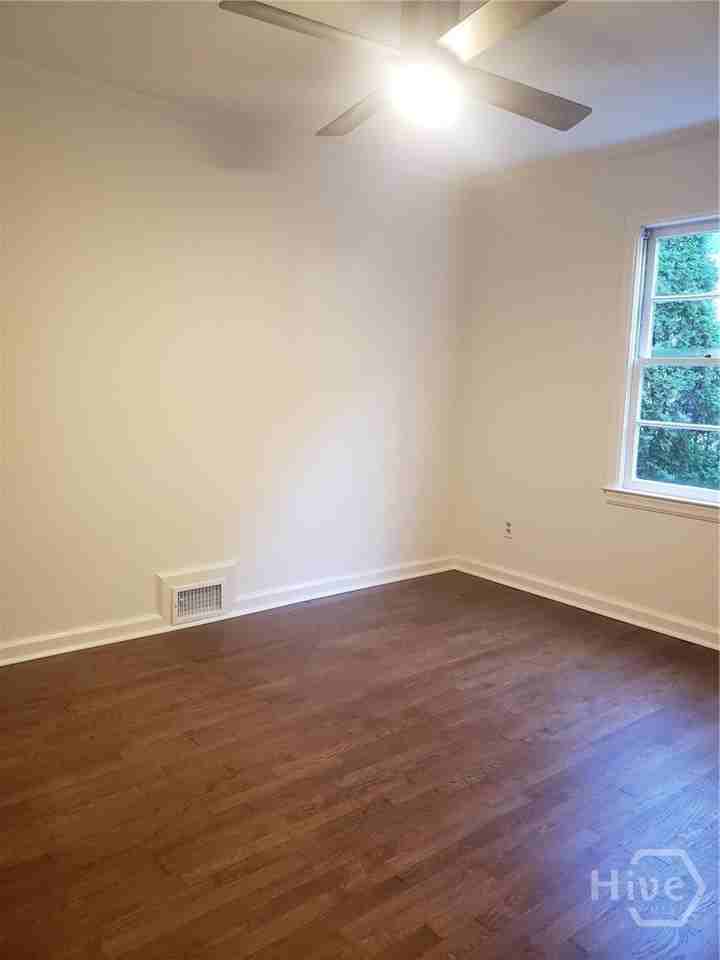 197 Westview Dr - Photo 5 of 12