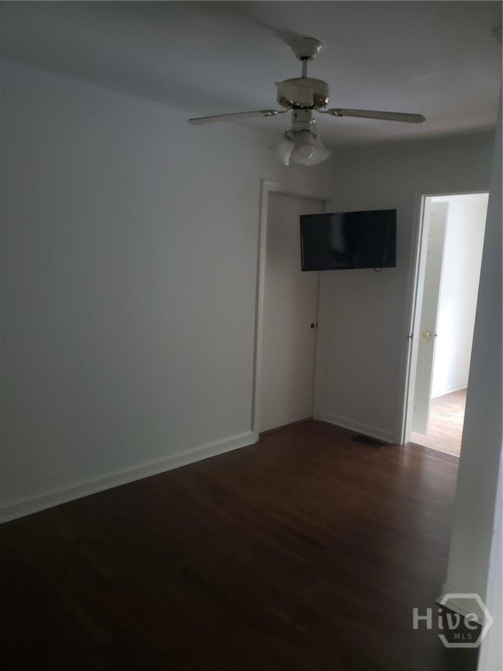 197 Westview Dr - Photo 7 of 12