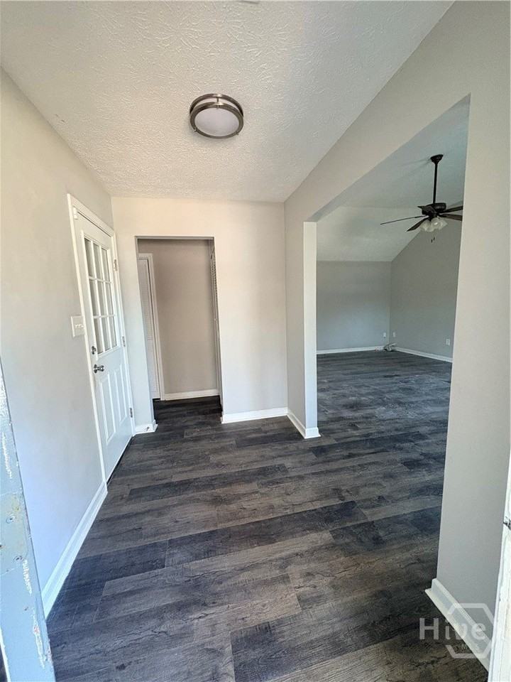 1020 Crooked Creek Rd - Photo 3 of 6