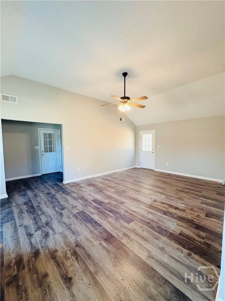 1020 Crooked Creek Rd - Photo 4 of 6