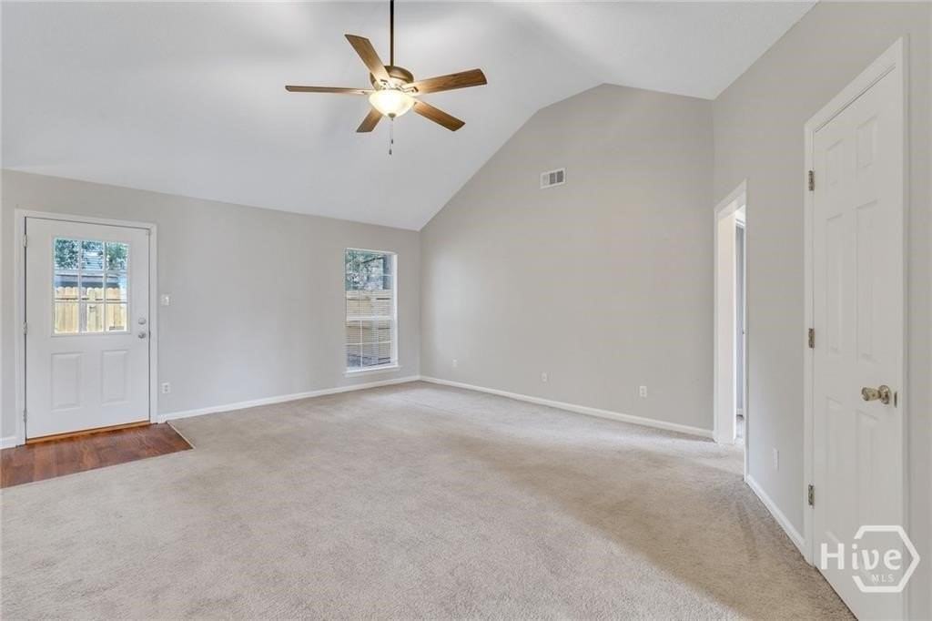 314 Teal Lake Dr - Photo 7 of 44