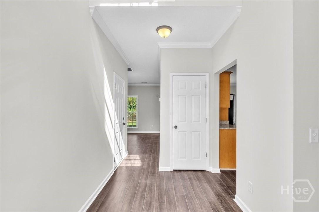 185 Oak Ridge Cir - Photo 3 of 47
