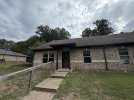 featured image of 1200B Cheryl St