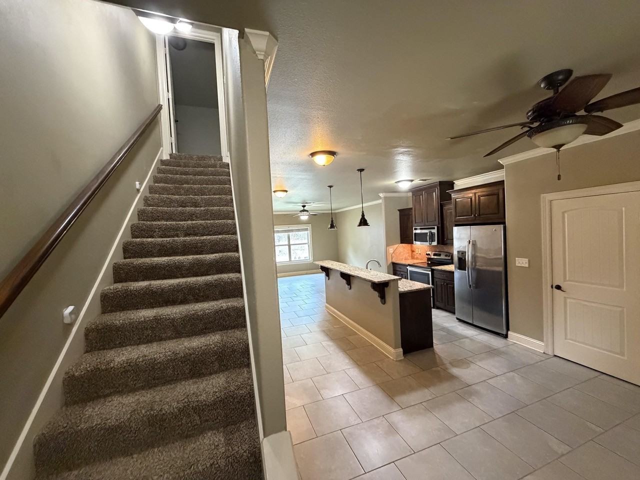 1200B Cheryl St - Photo 4 of 10