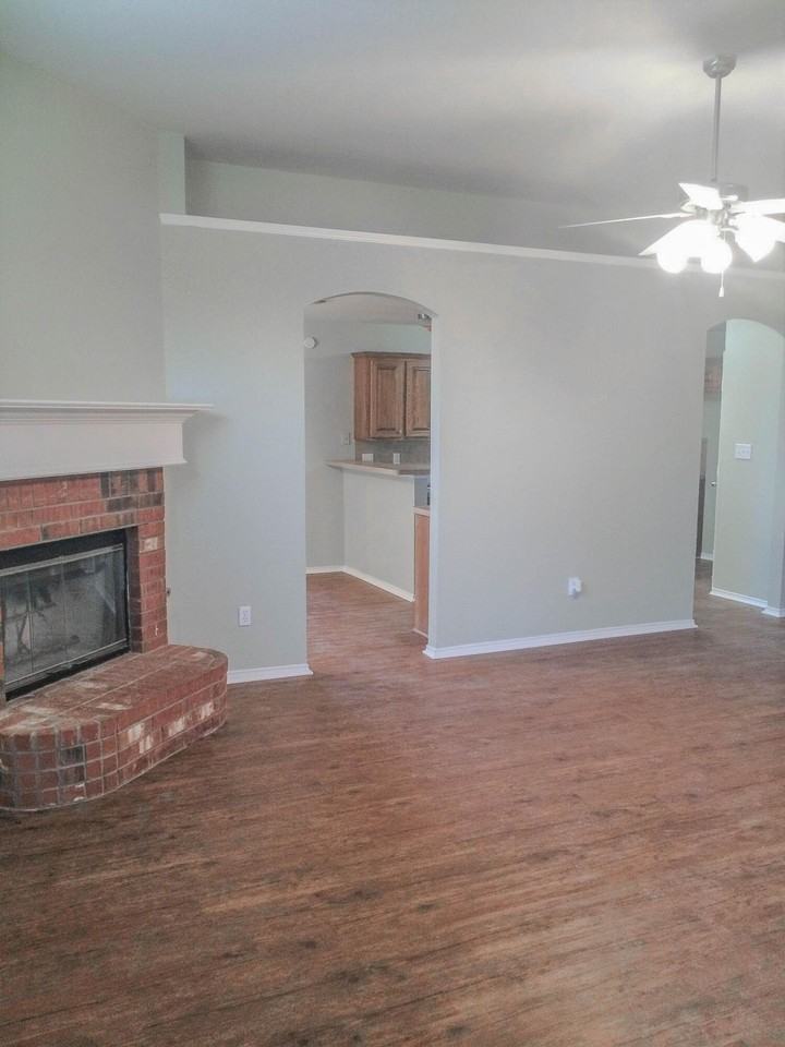 4801 Itasca St - Photo 6 of 13