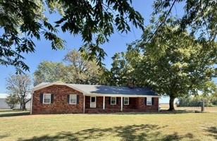 featured image of 3420 Brady Ln